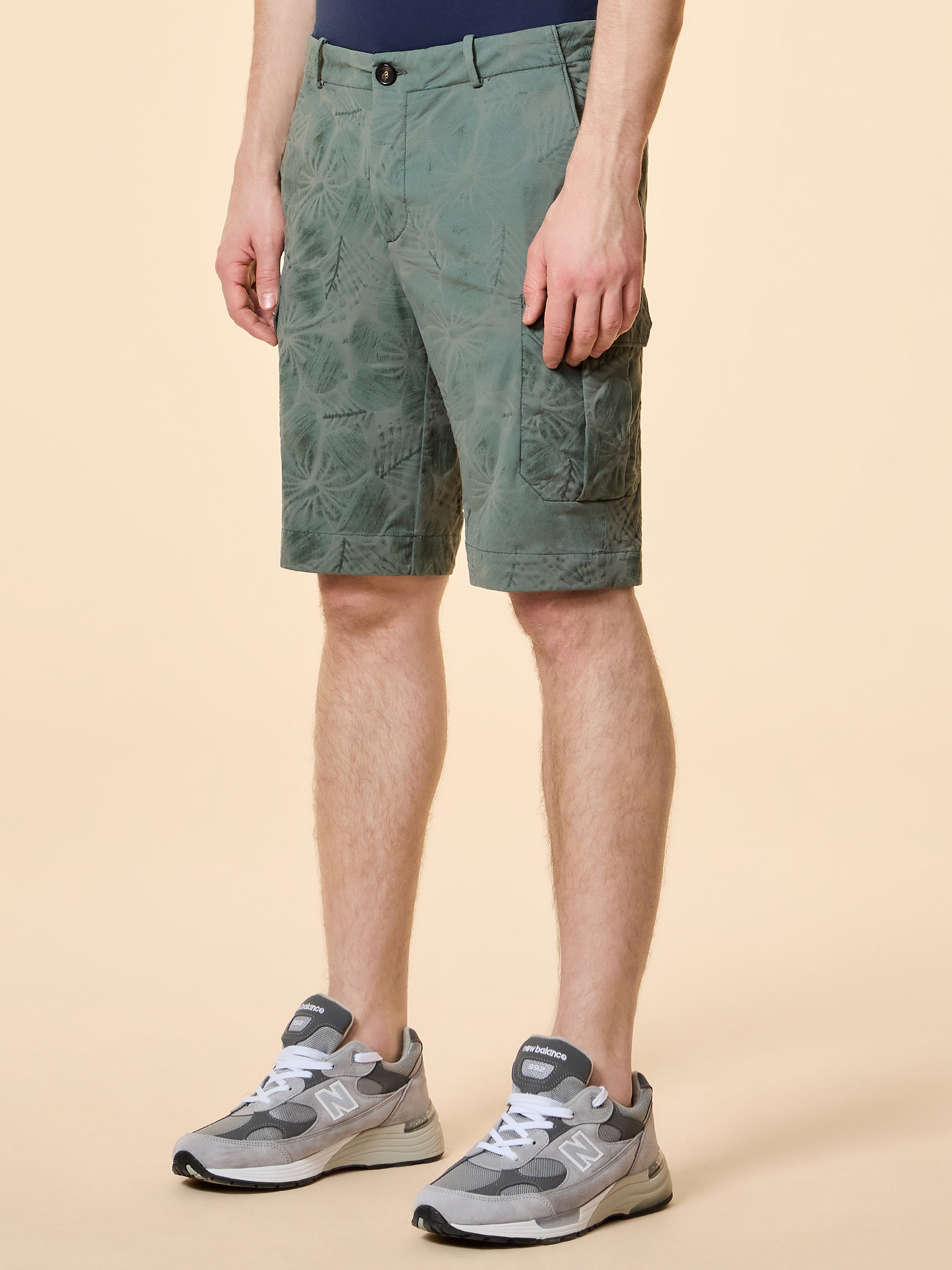 Velvetflex Light Hibiscus Cargo Short Pant - RRD Roberto Ricci Designs - Official Online Store