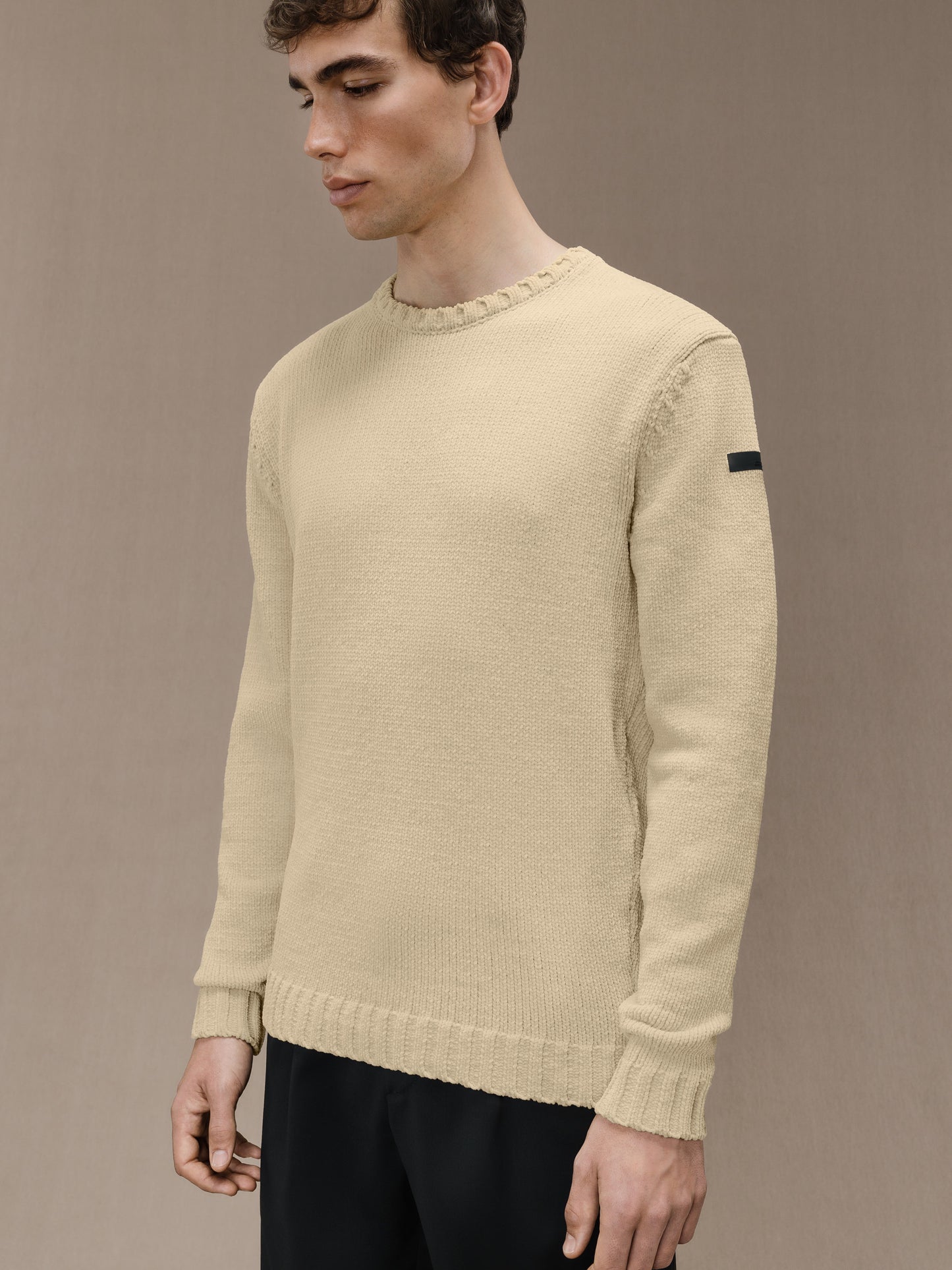 Cinematt Round Knit