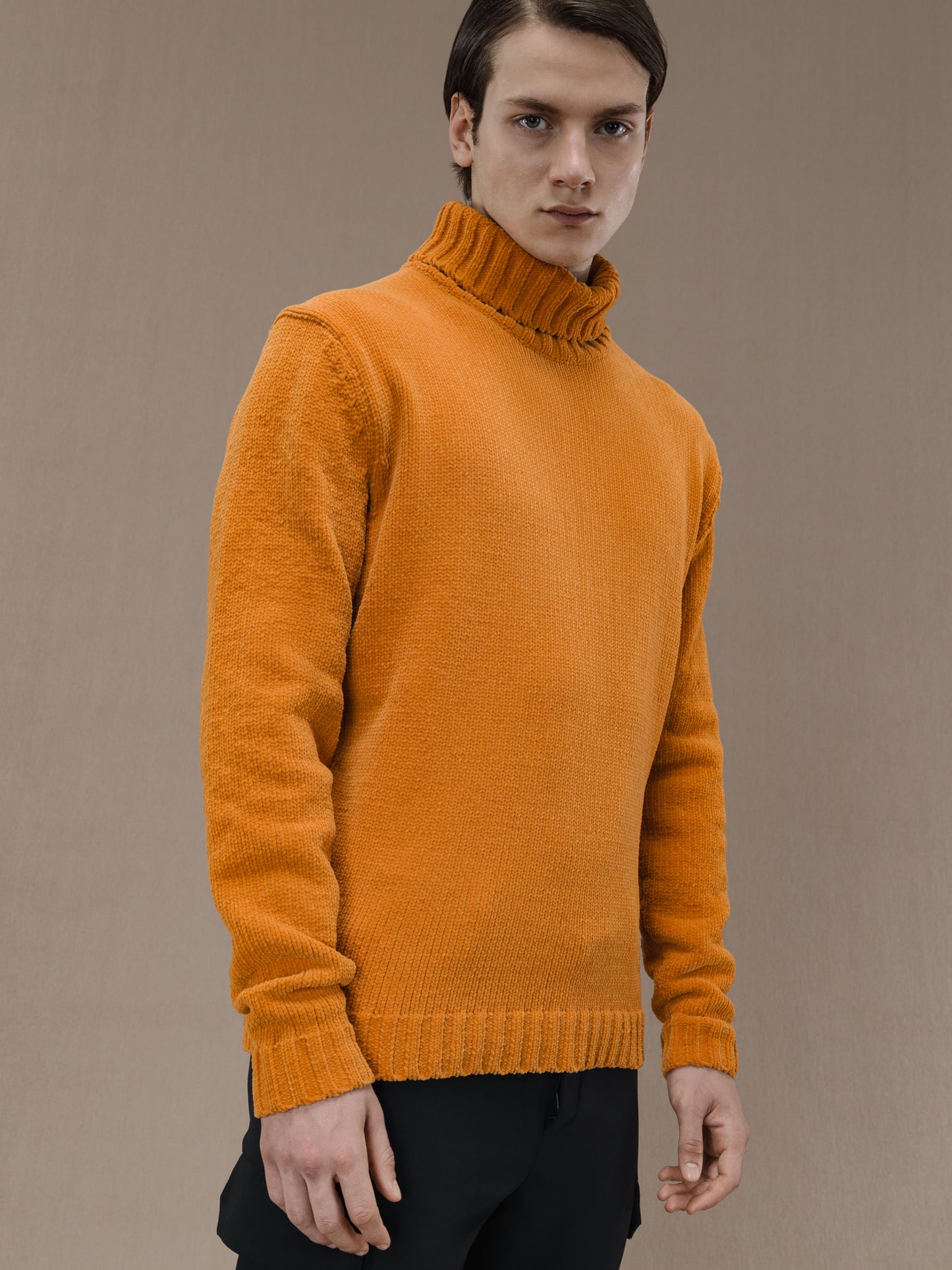 Cinematt  Turtleneck Knit