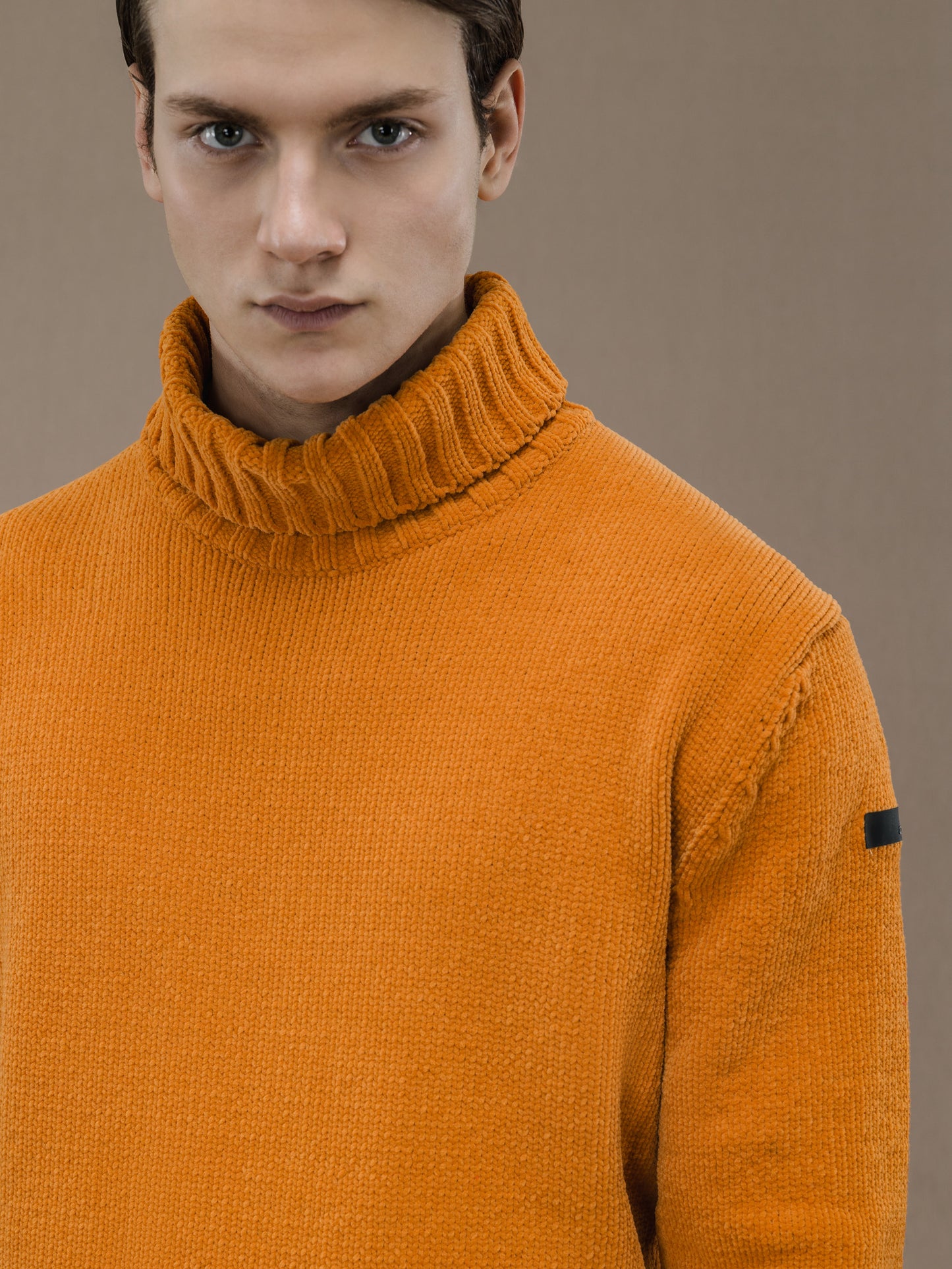 Cinematt  Turtleneck Knit