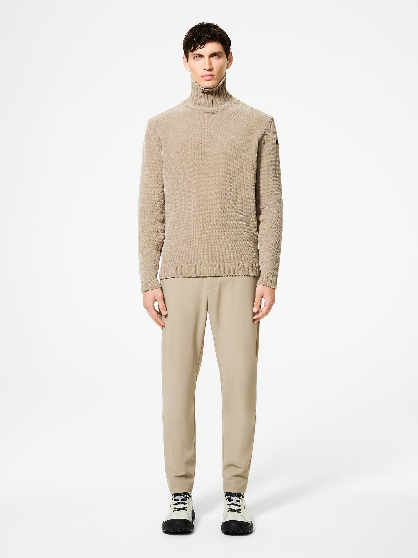 Cinematt  Turtleneck Knit