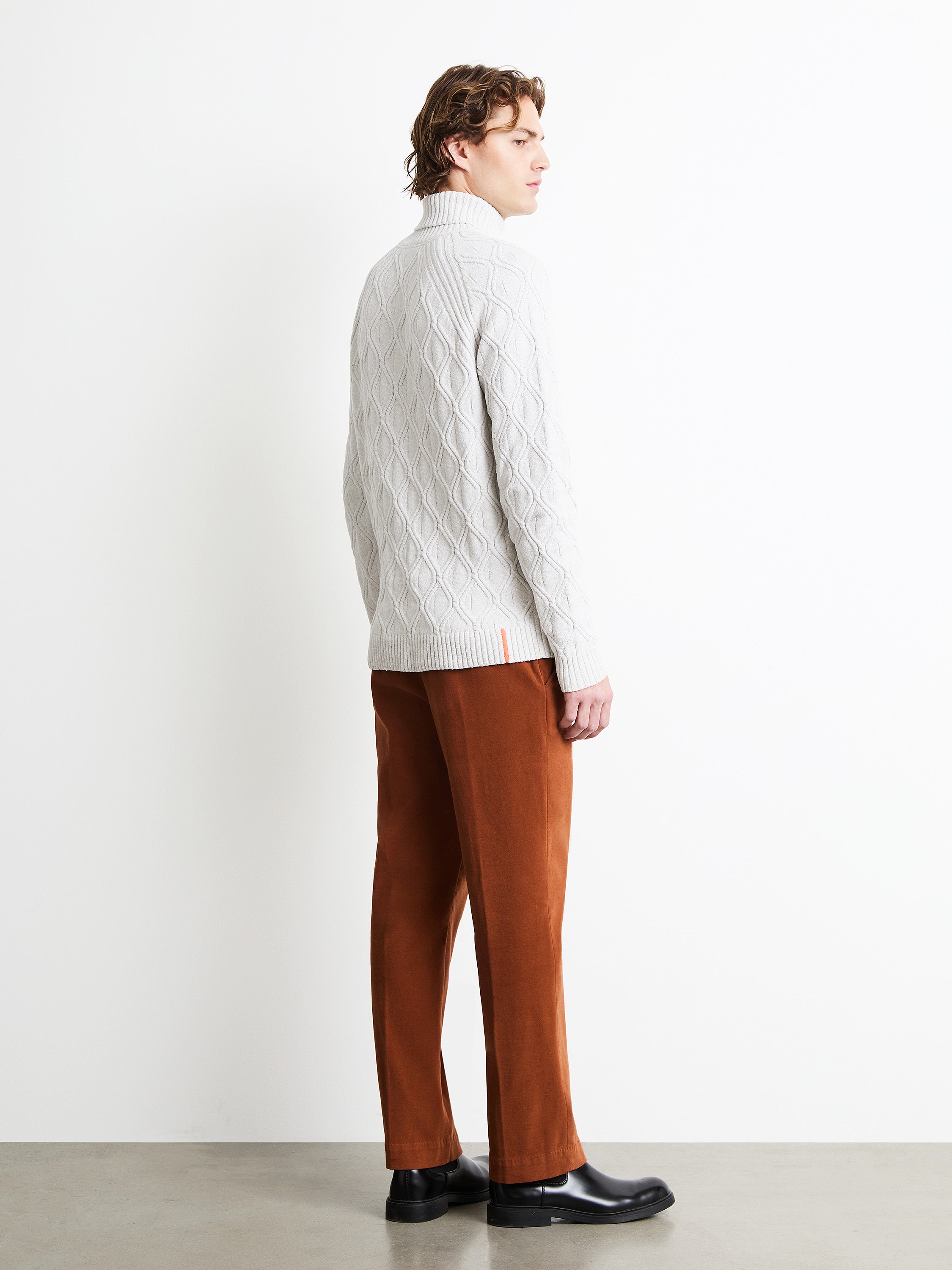 Velvet Rhombus Turtleneck Knit