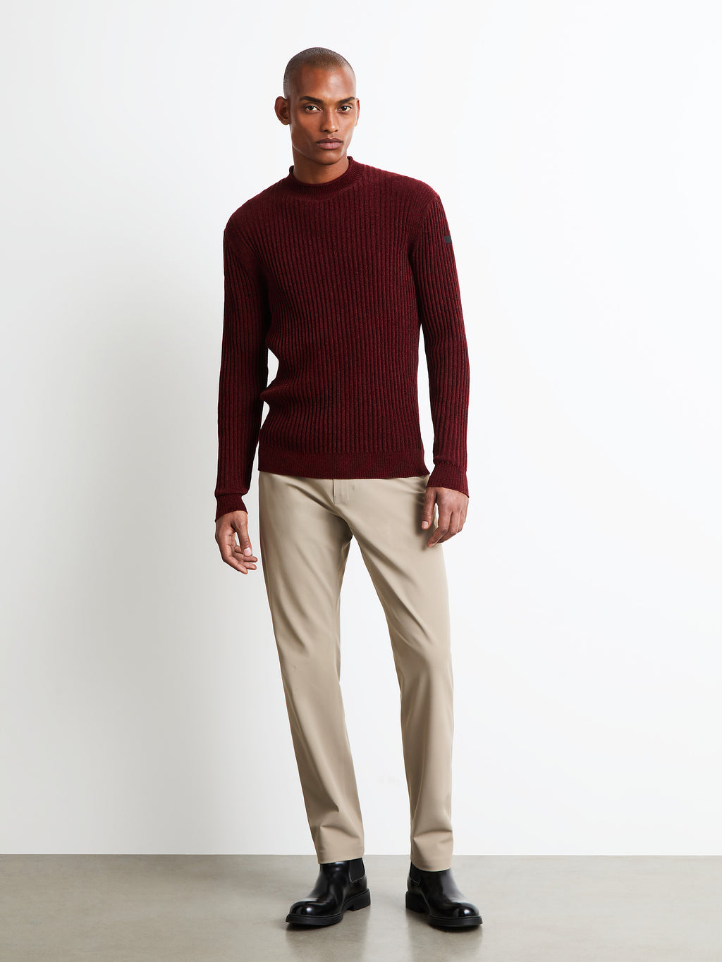 Velvet Rave Round Knit