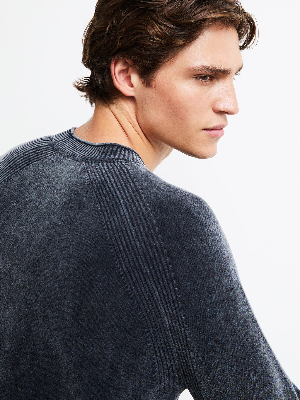 Velvet Techno Wash Round Knit