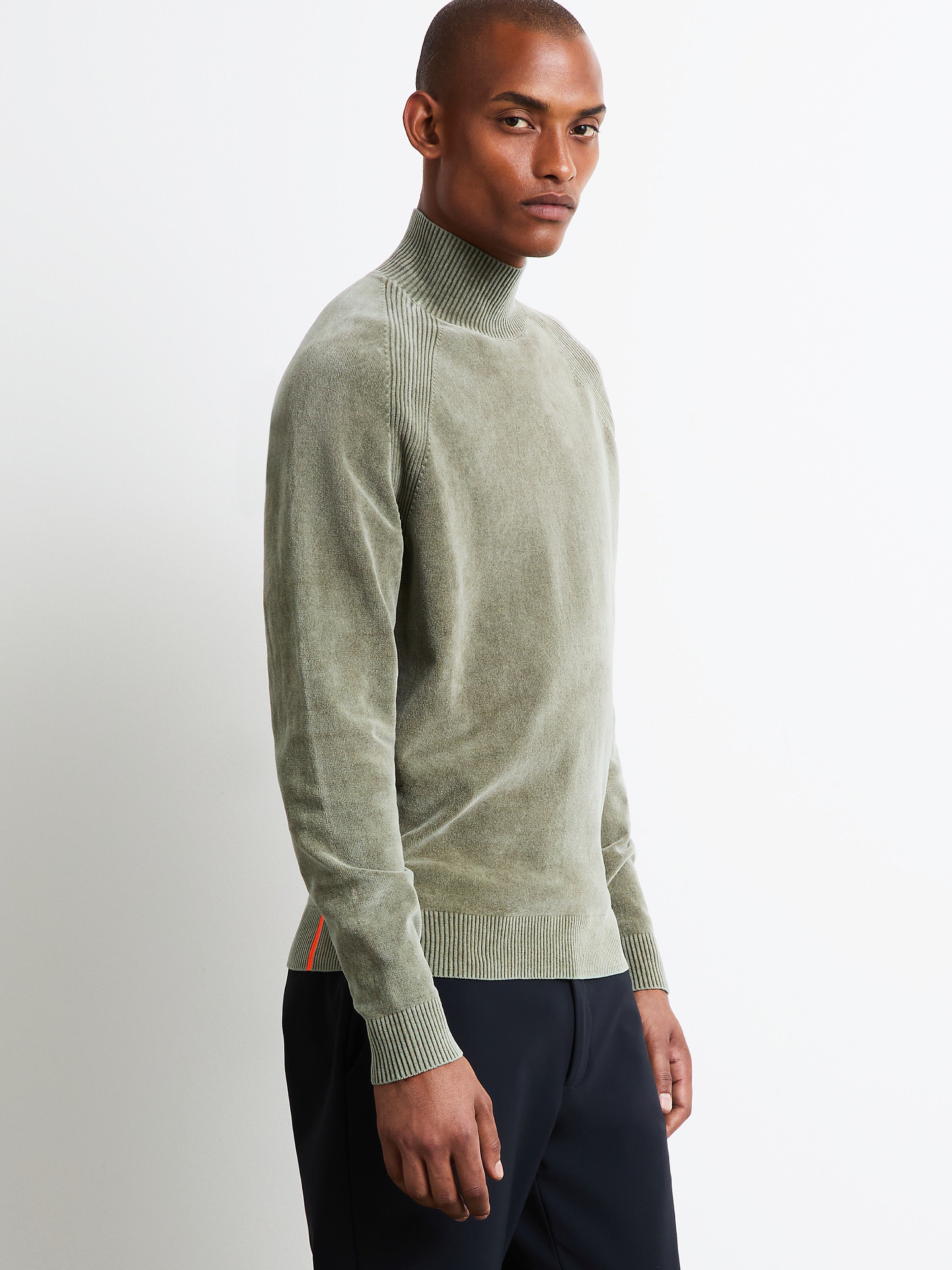 Velvet Techno Wash Turtleneck Knit