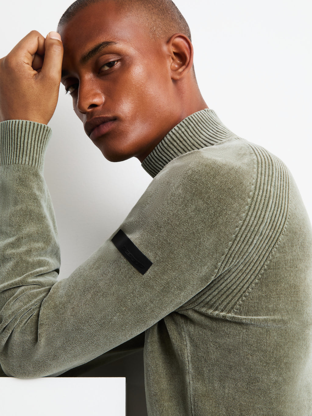 Velvet Techno Wash Turtleneck Knit