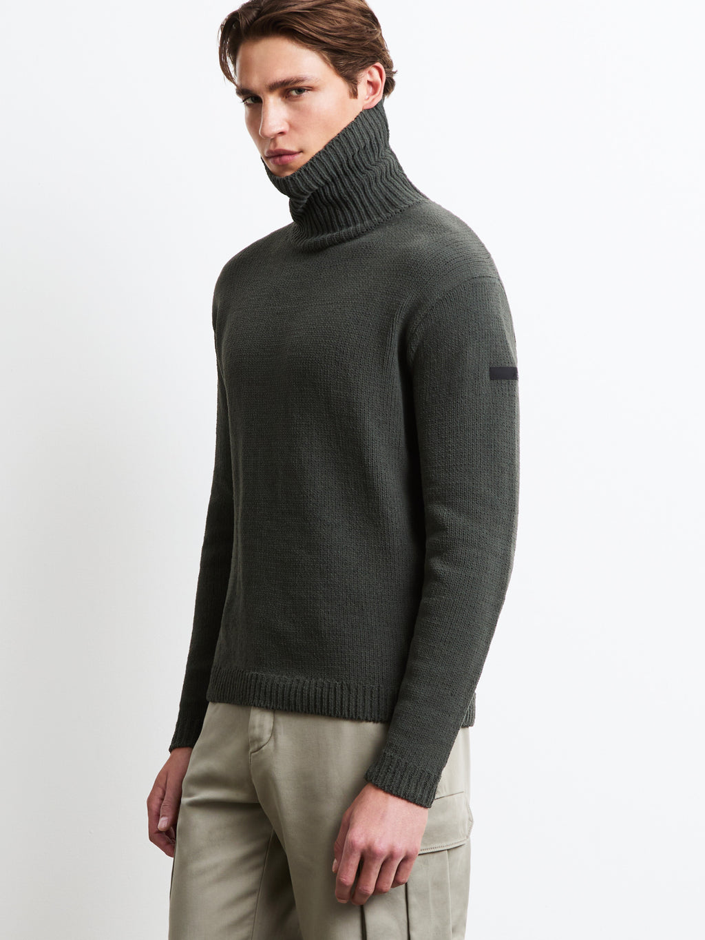 Cinematt Turtleneck Knit