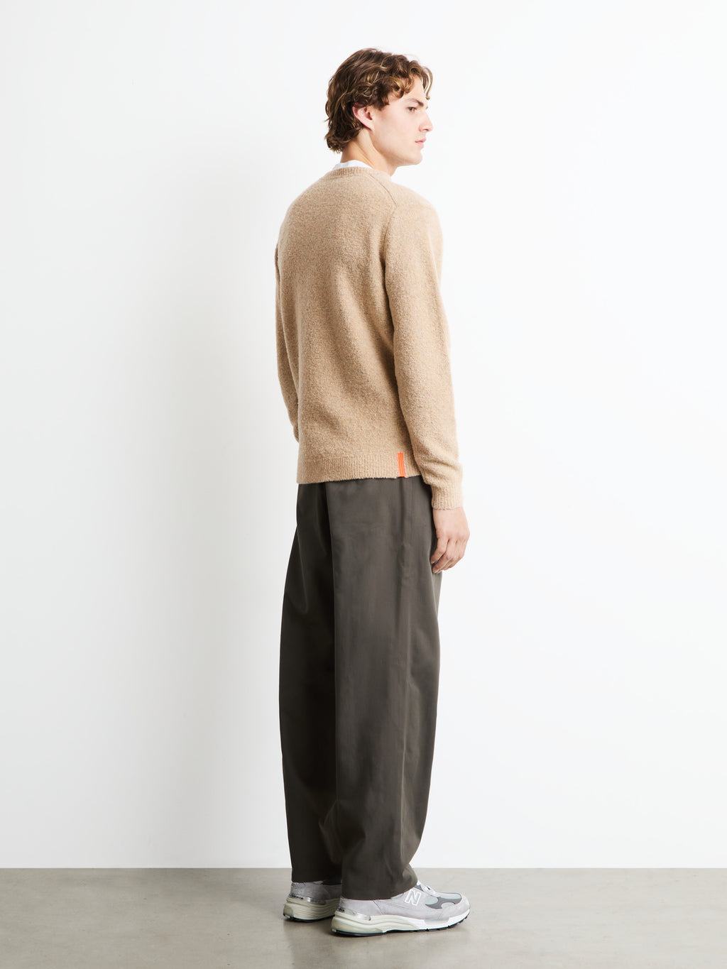Bouclè Round Knit