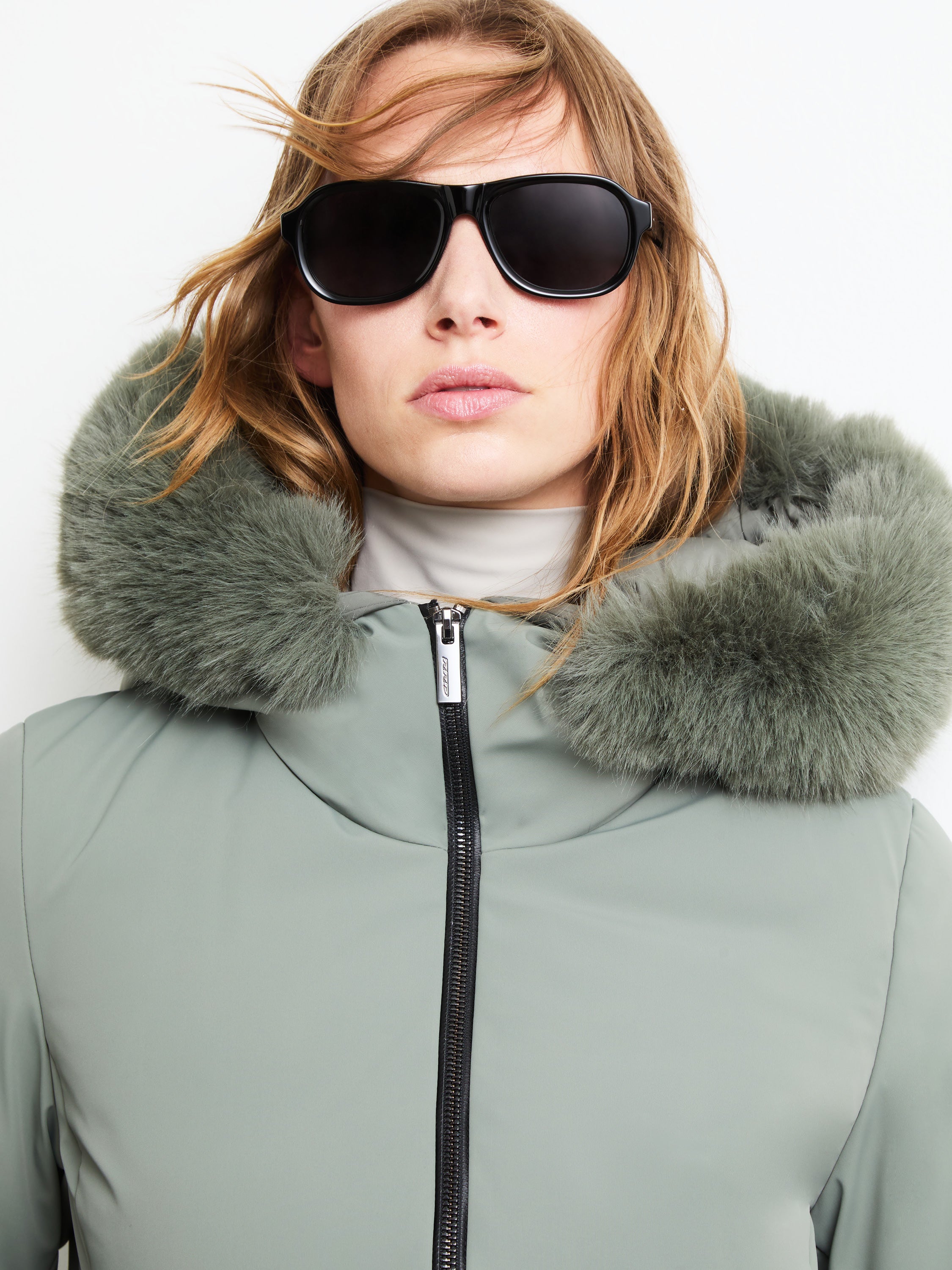 Montecristo Hybrid Hood Fur Wom Jkt