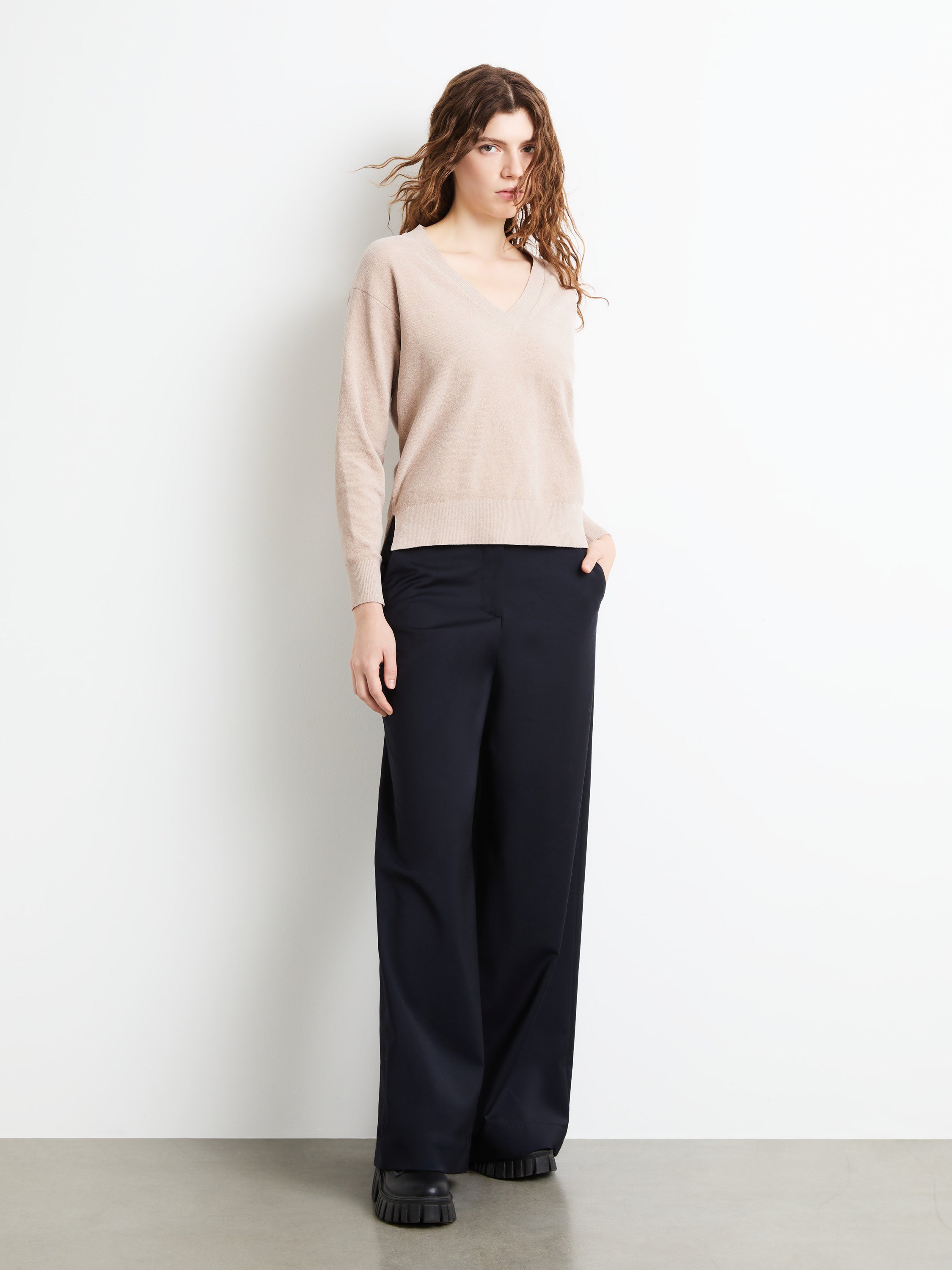 Velvet Vent V-Neck Wom Knit
