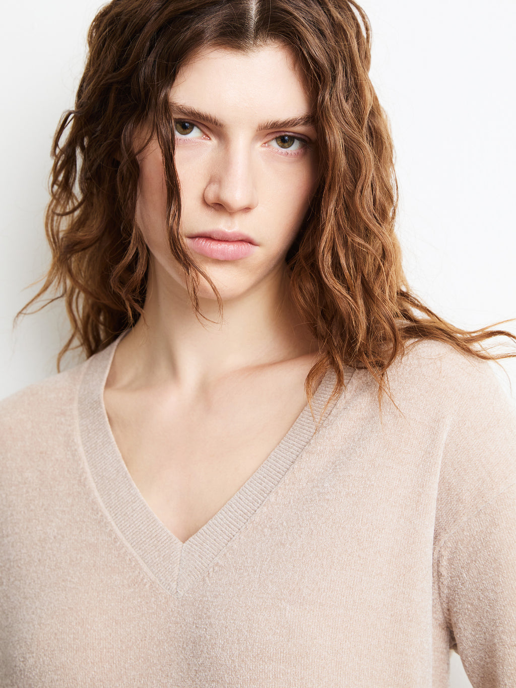Velvet Vent V-Neck Wom Knit
