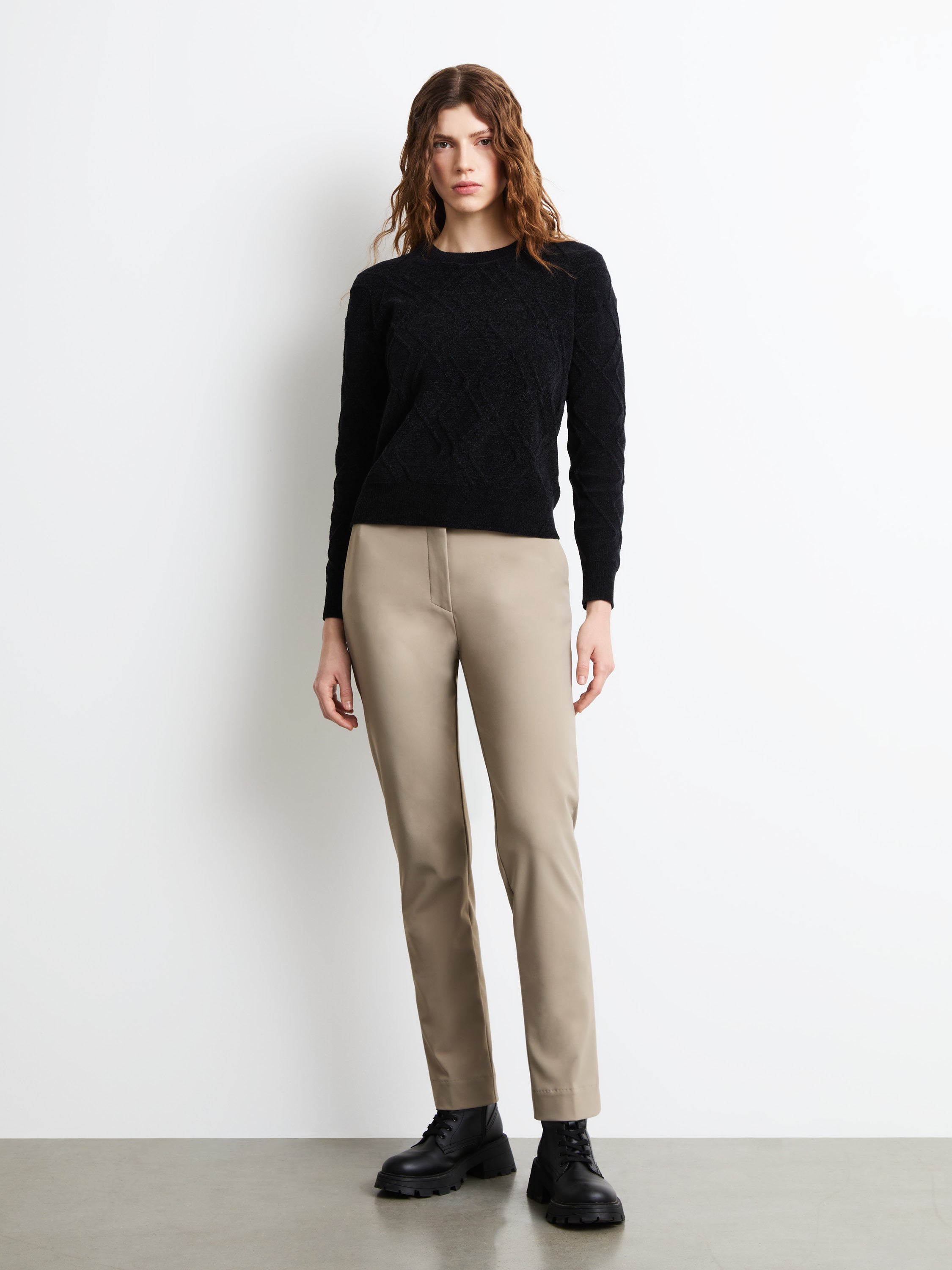 Velvet Fish Round Wom Knit