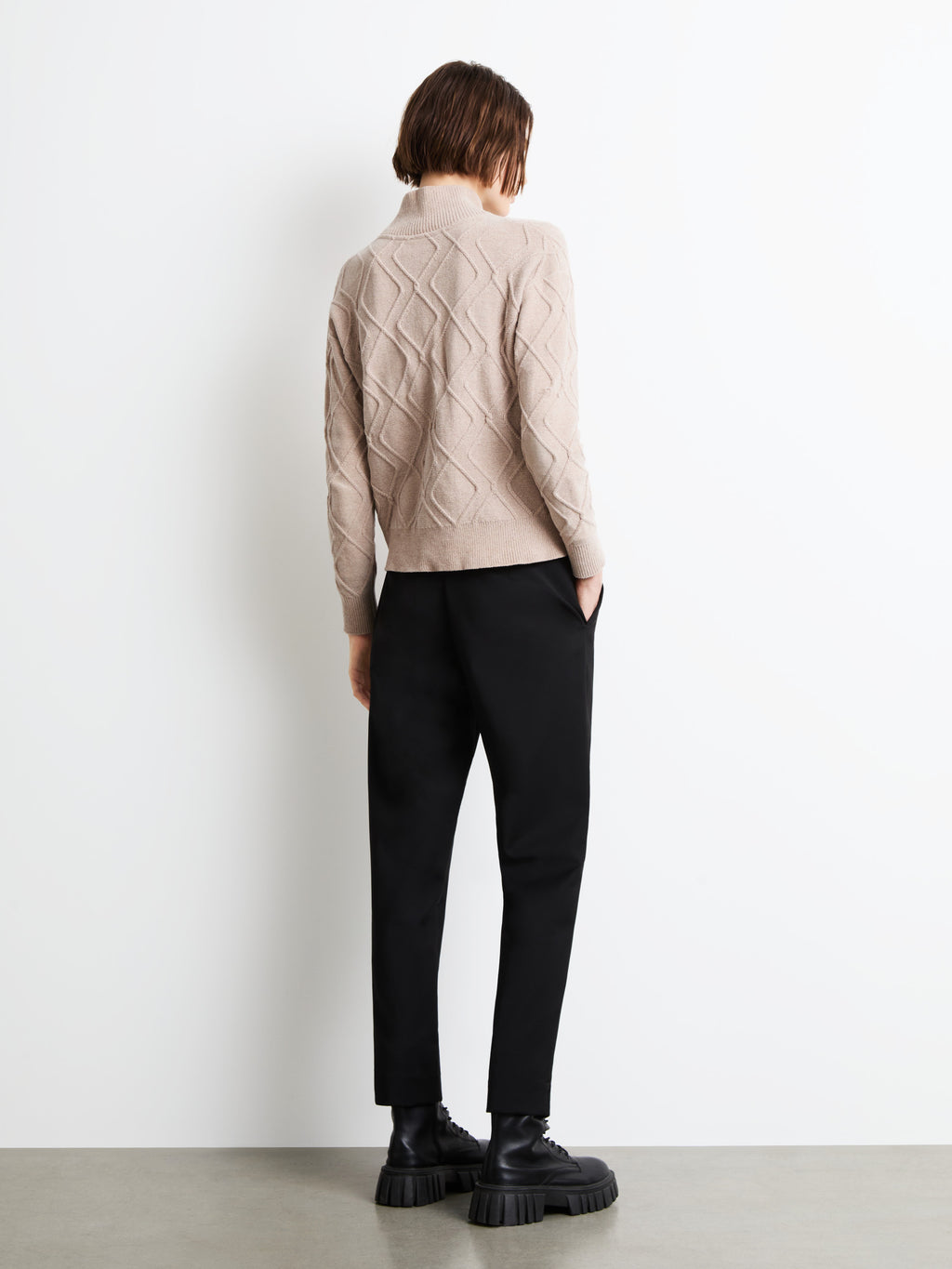 Velvet Fish Wolf Wom Knit