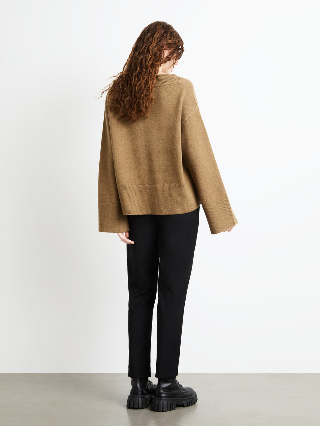Wool Cash 5 V-Neck Wom Knit