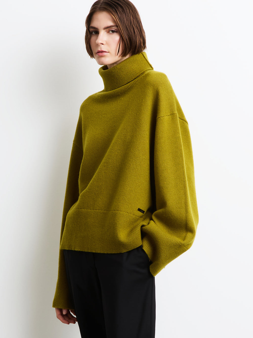 Wool Cash 7 Turtleneck Wom Knit